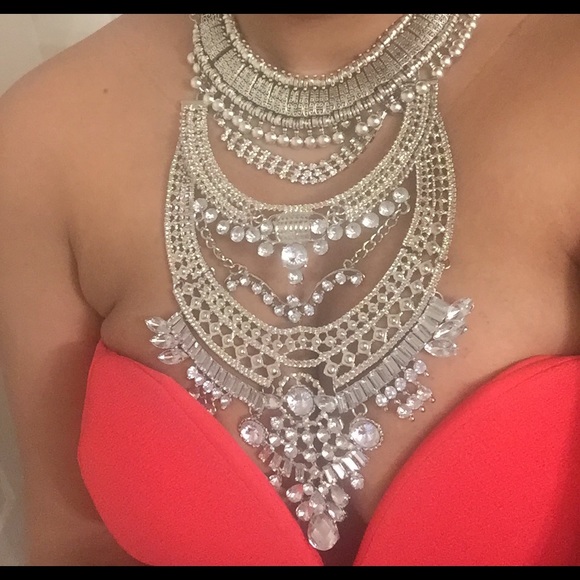 Stunning Hindi Necklace - Picture 5 of 7